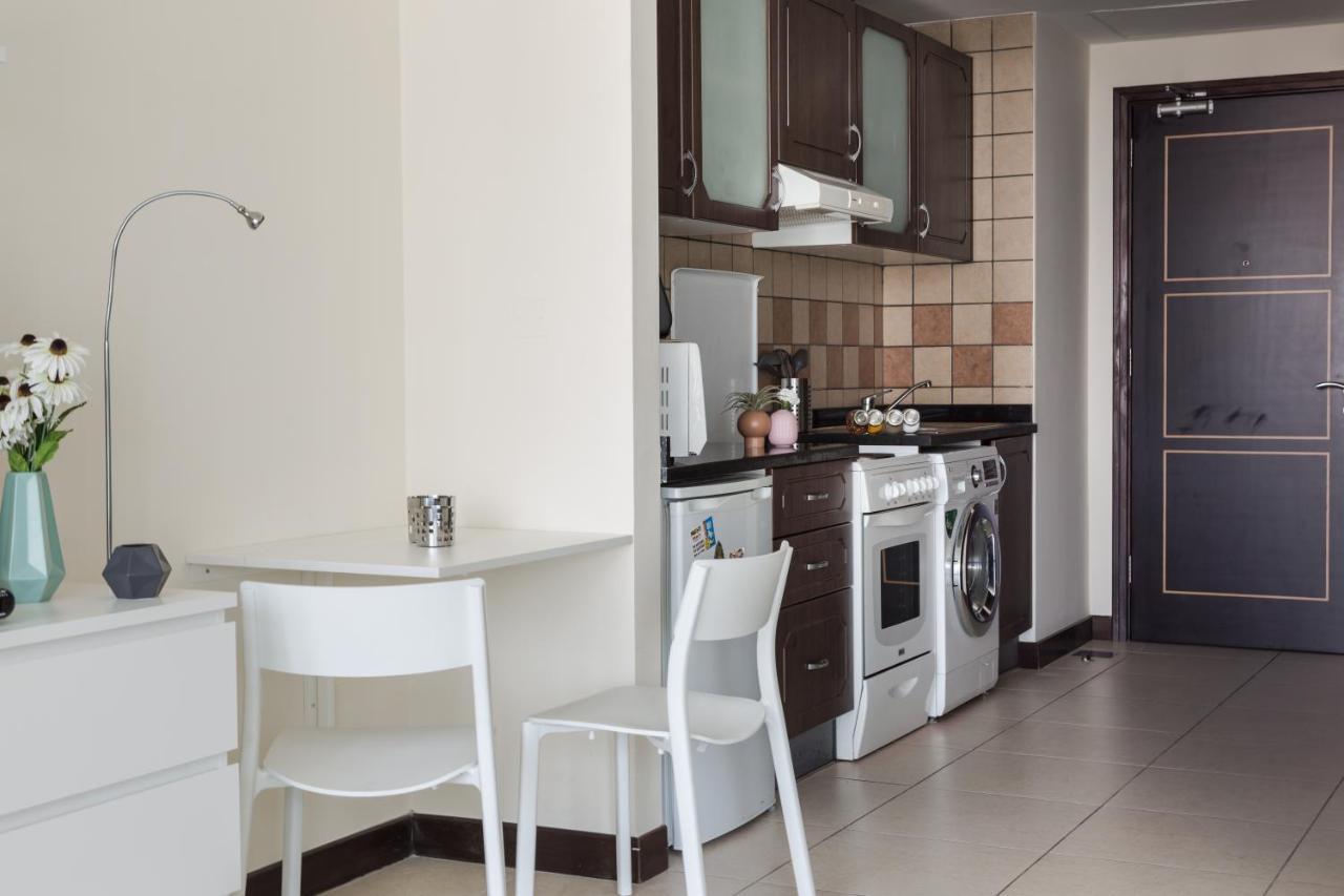 Higuests - Cozy Studio With Panoramic Views On The Lake Leilighet Dubai Eksteriør bilde